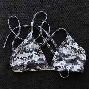 Jolyn triangle top shark print medium